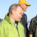 Владимир Путин и рыбаки смотрят вслед уплывающей Даше