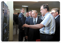Vladimir Putin visiting the construction site of the Primorye Oceanarium