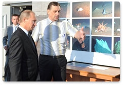 Владимир Путин посетил строительную площадку Приморского океанариума, в котором будут содержаться белухи