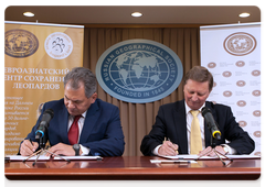 Подписание соглашения о сотрудничестве Евроазиатского центра изучения дальневосточного леопарда и Русского географического общества