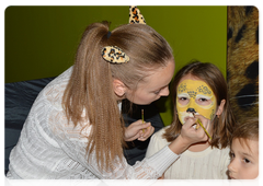 Face painting by Leopard Land volunteers