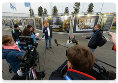 Sergei Ivanov at a photo exhibition on leopards and tigers in Sochi