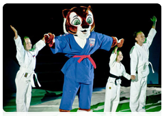 The tournament’s mascot tiger Zhorik is in the spotlight at the opening of the World Judo Championships in Chelyabinsk