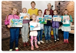 Drawings by Krasnoyarsk schoolchildren win certificates at the My Snow Leopard festival
