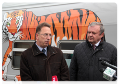 Yury Biryukov (Amur Tiger Centre), left, and Oleg Nikitin (Federal Passenger Company)