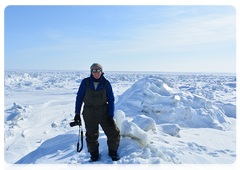 Viktor Nikiforov, an expert at the Marine Mammals research and expedition centre