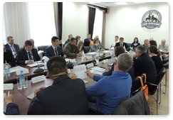 Krasnoyarsk Territory hosts meeting on snow leopard protection